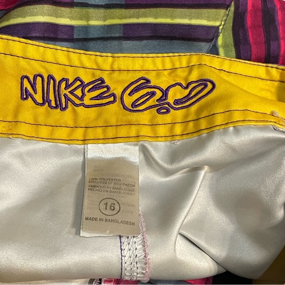 Nike 6.0 Colorful Geometric Pattern Board Shorts Swim Trunks Kids Youth Size 16 - Picture 4 of 4